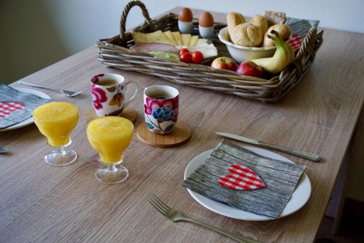 B & B De Gouwe Plek Hoogwoud ภายนอก รูปภาพ
